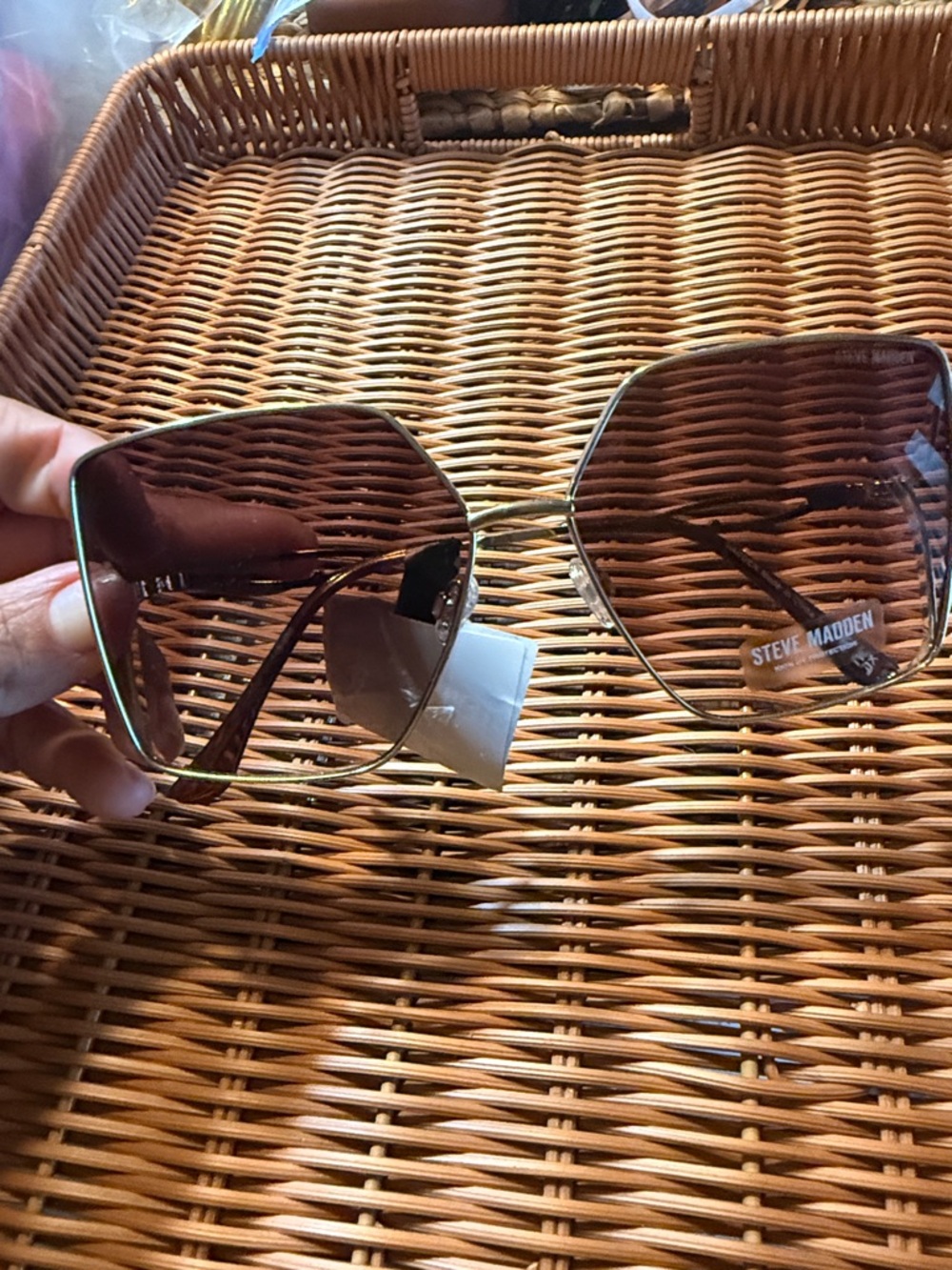 Steve Madden Gold Frame Brown Lens Square Oversized Sunglasses - Picture 2 of 5